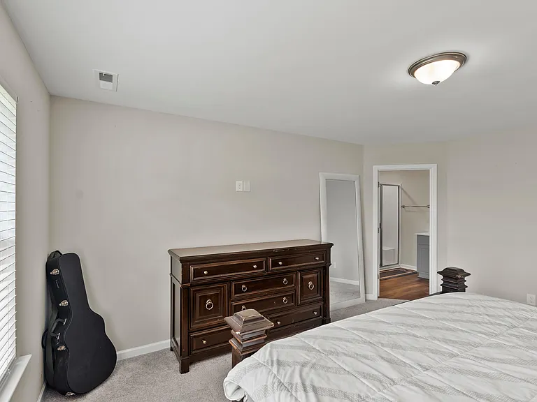 100 Shirley Harris Dr — Photo 16