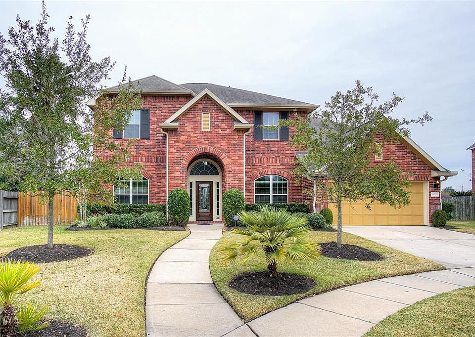 1st image of 1923 Waterside Dr