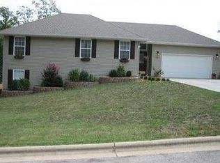 1160 Richwater Rd, Marshfield, MO 65706