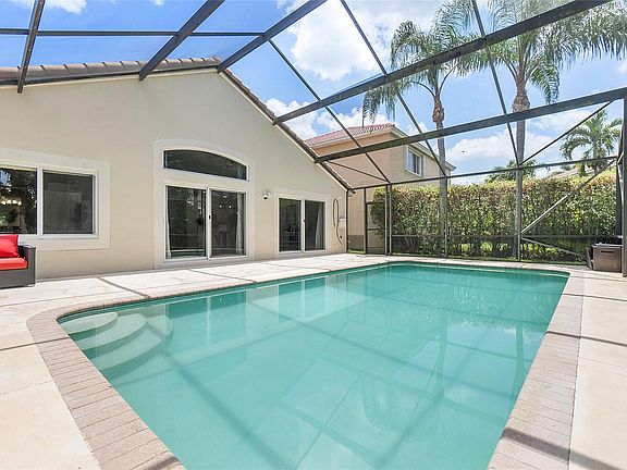 4th image of 5338 NW 121st Avenue
