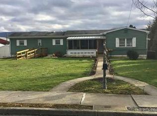 906 W 5th St, Lewistown, PA 17044