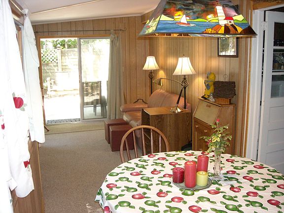 Dining/living room to patio