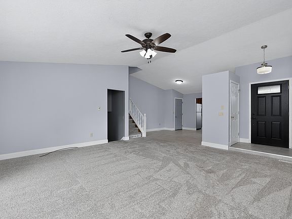 4th image of 3601 Naples Ct