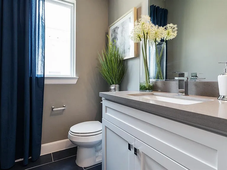 310 Jensen Dr — Photo 12