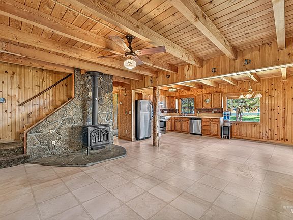 4th image of 186 Tamarack Falls Rd