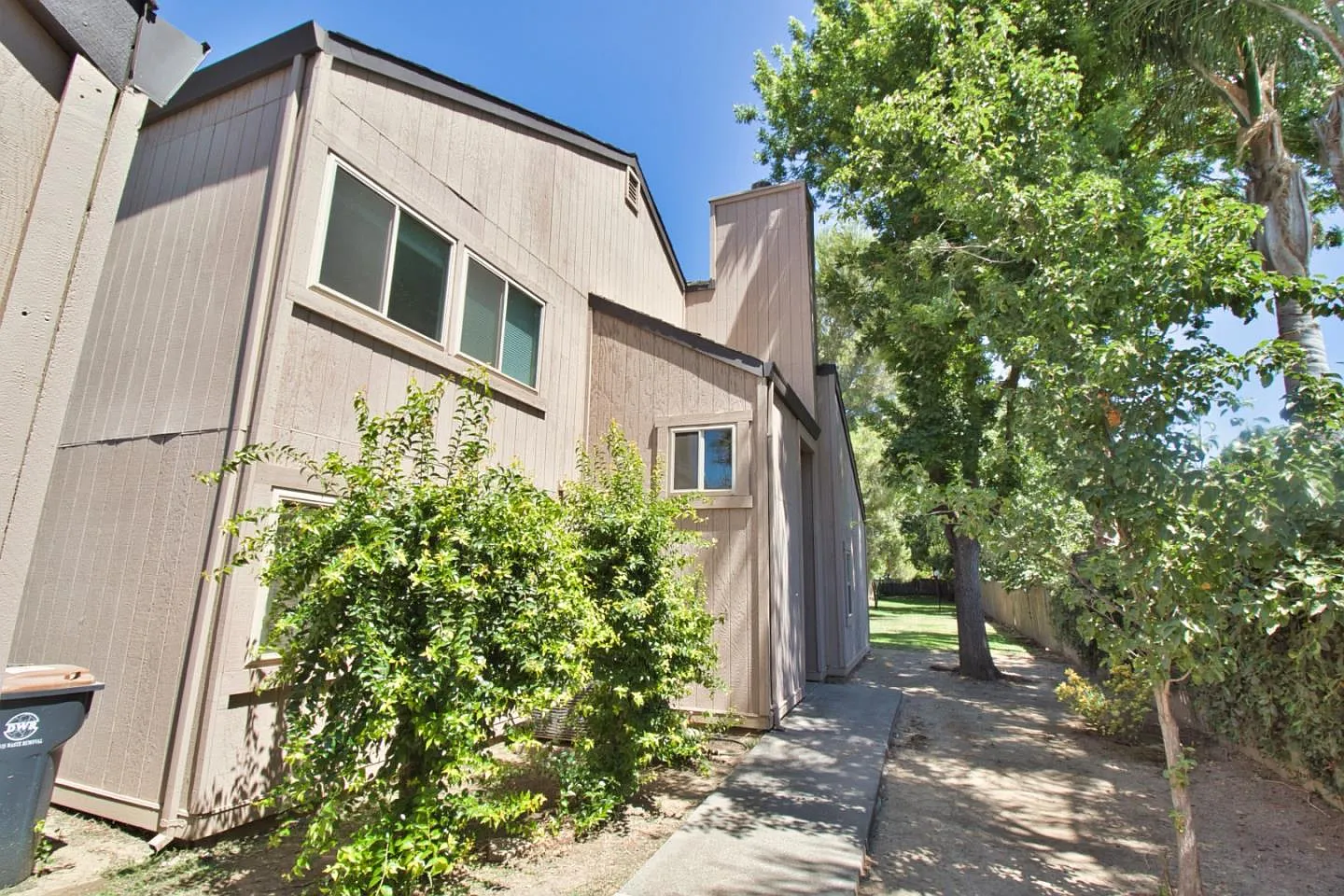 4204 Cowell Blvd photo 1