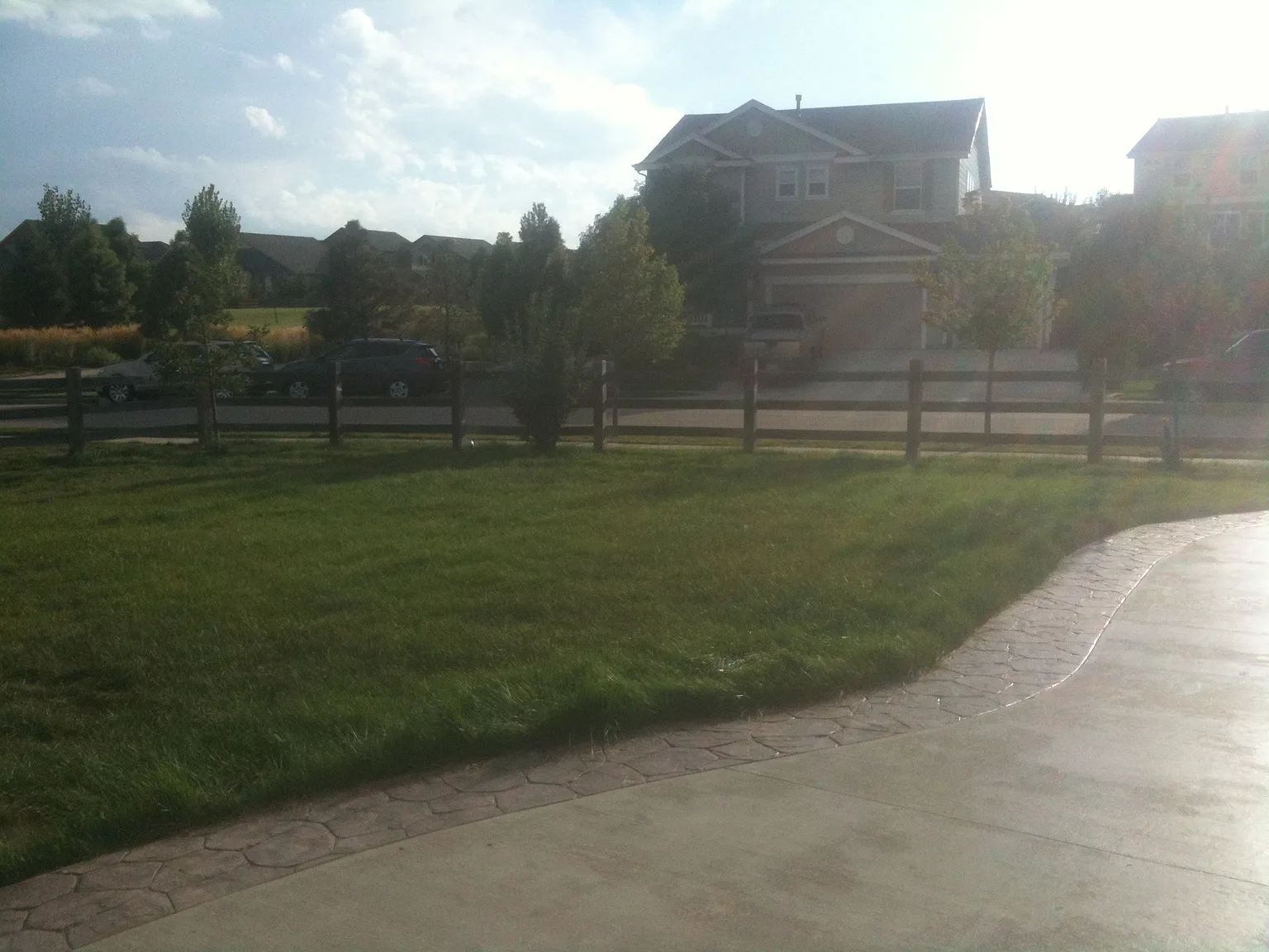 4 bed, 3686 sqft, $850 — Photo 4