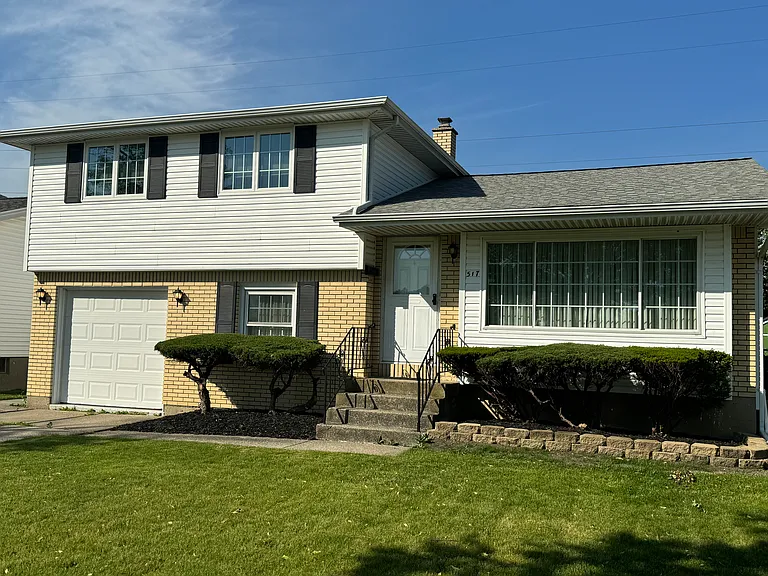 517 Evergreen Dr — Photo 2