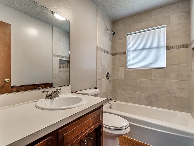 5113 S Sage Ave — Photo 6