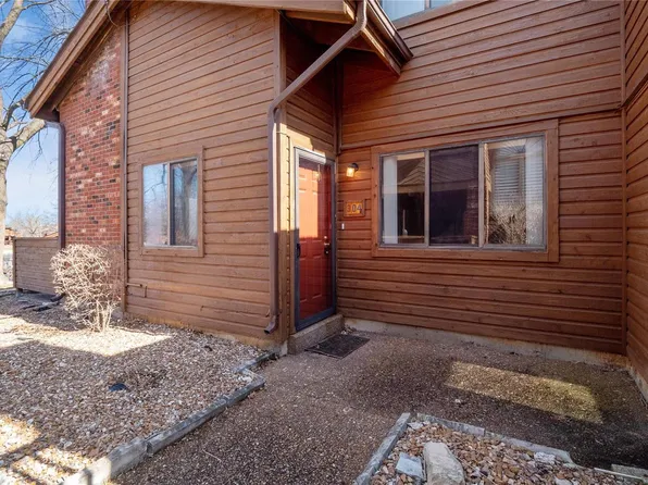 304 Hemingway Ln Unit B, Saint Charles, MO 63304