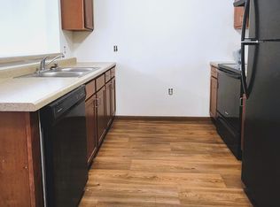 1811 Northern Cedar Ave NW #1-215, Bemidji, MN 56601