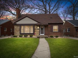 1478 Sherwood Ct, Dearborn, MI 48124