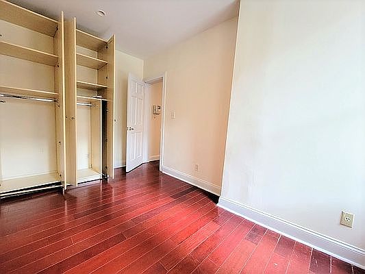 5th image of 417 W 43rd St APT 7