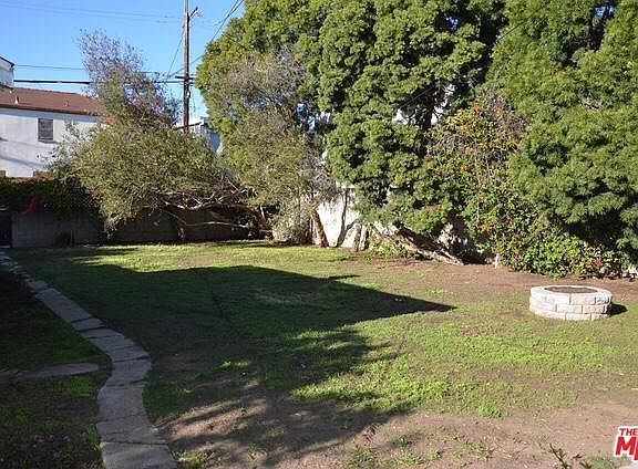 3rd image of 1021 Pacific St #House