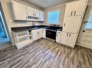 703 Walker Ave APT 3, Greensboro, NC 27403