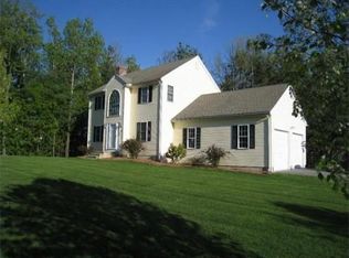 95 Castle Rd, Fitchburg, MA 01420