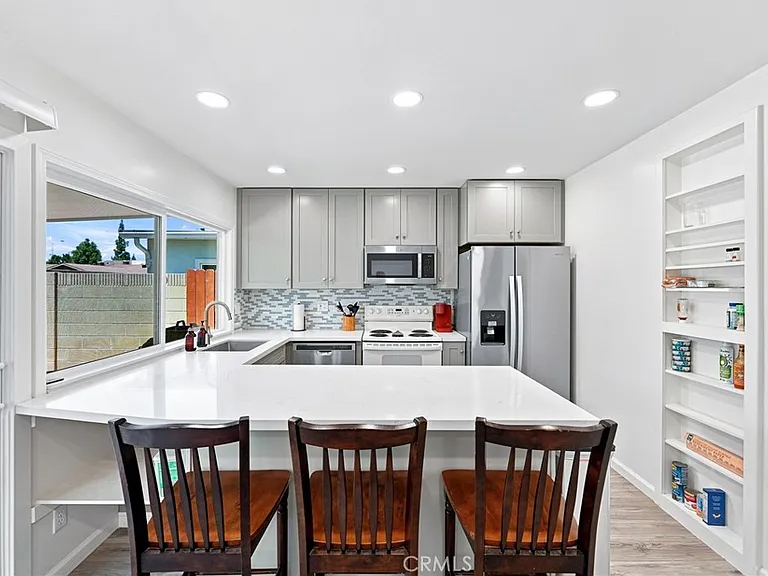 17611 Leslie Ave — Photo 7