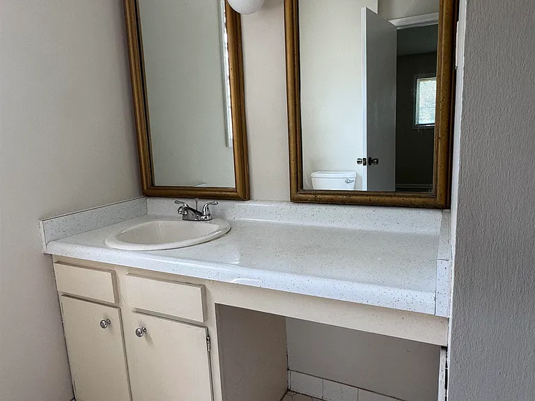 5659 Hinton Pl — Photo 14