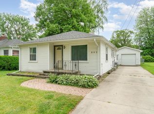 801 W 2nd St, Pinconning, MI 48650