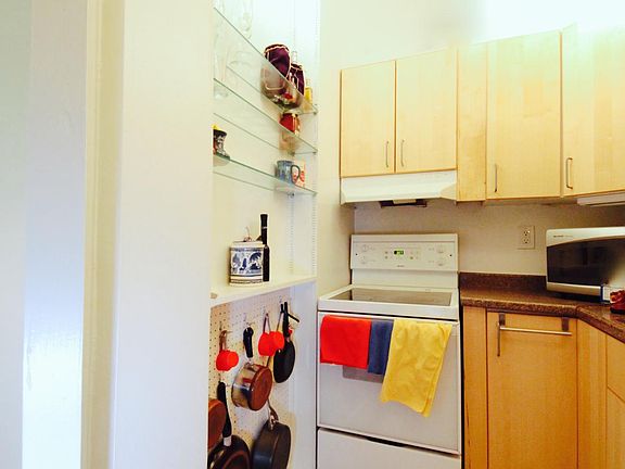 Kitchen - Glass/ceramic top stove