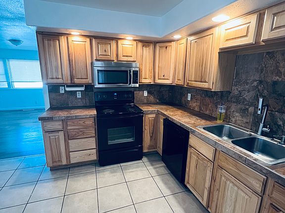 5th image of 2008 Elmwood Ln