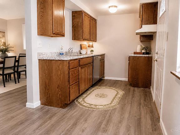 5th image of 1111 N B St