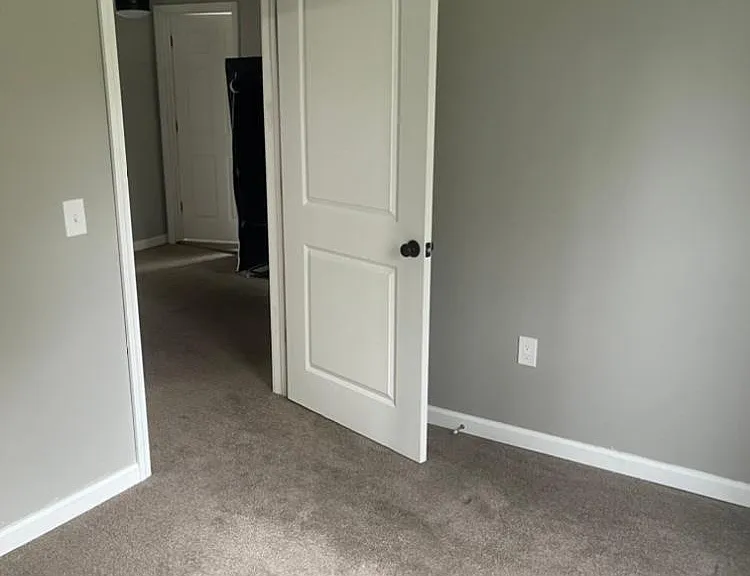 1827 Scottsville Rd — Photo 2