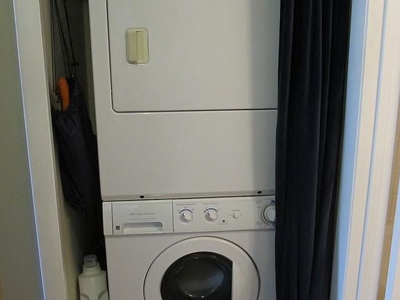 4th image of 100 Marina Dr APT 101