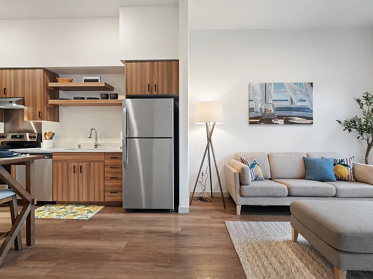 Model Unit Shown (1 Bed 1 Bath) Similar Units: 114, 228, 328,327 *Unit features vary. Inquire with our leasing office to schedule a tour!