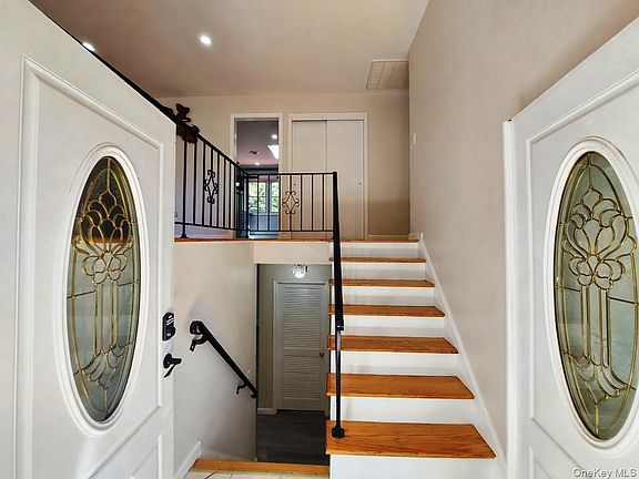 2nd image of 36 Tamar Drive