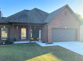 312 Bedford Cir, Calera, AL 35040