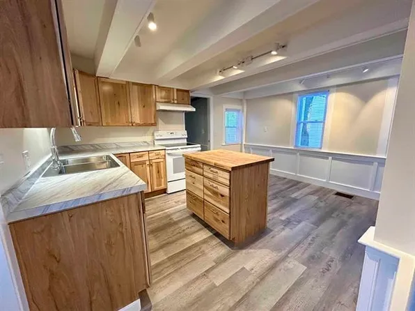 22 Concord St, Concord, NH 03301