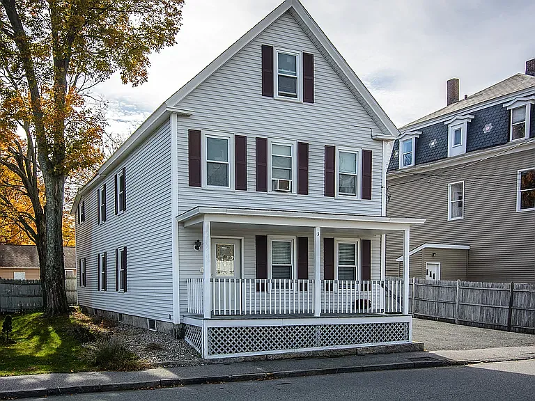 2 bed, 1.0 bath, $2,100 — Photo 1