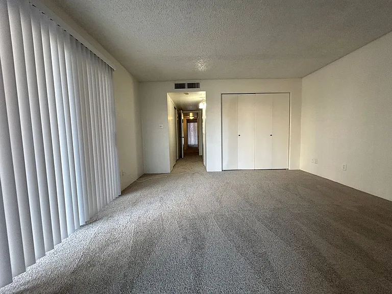 11040 N 28th Dr #127 — Photo 13