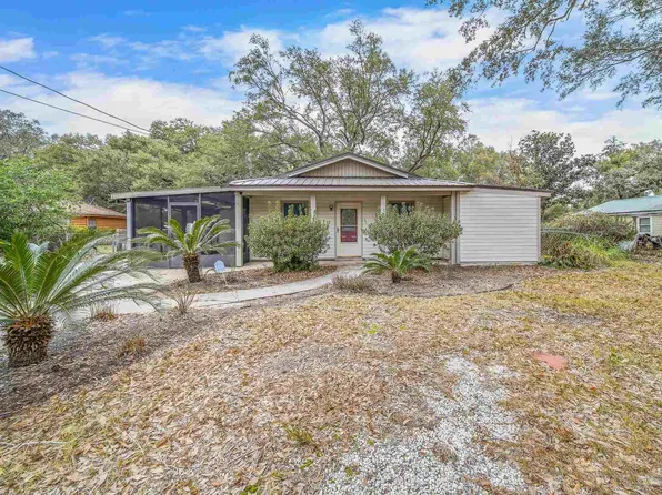 10612 Tanton Rd, Pensacola, FL 32506