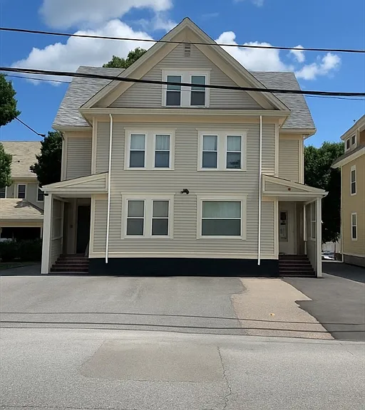 7 Broad St #2 — Photo 1