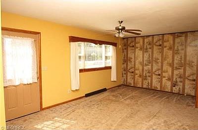 5th image of 467 Meadow Dr