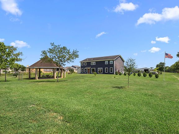 2nd image of 3355 Clayhead Rd