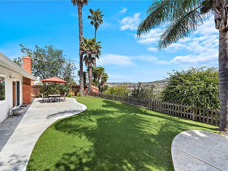 710 Avenida Columbo — Photo 16