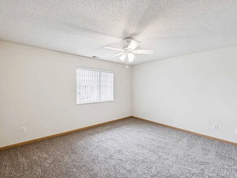 Northbrook Apartments — Photo 76