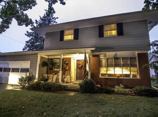 647 Robin Ln, Newark, OH 43055