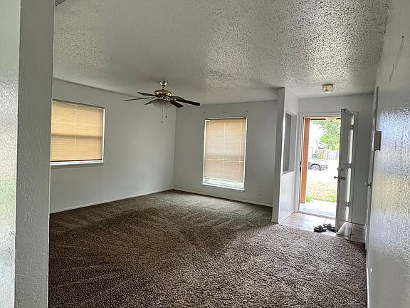 2nd image of 2203 Creekwood Dr