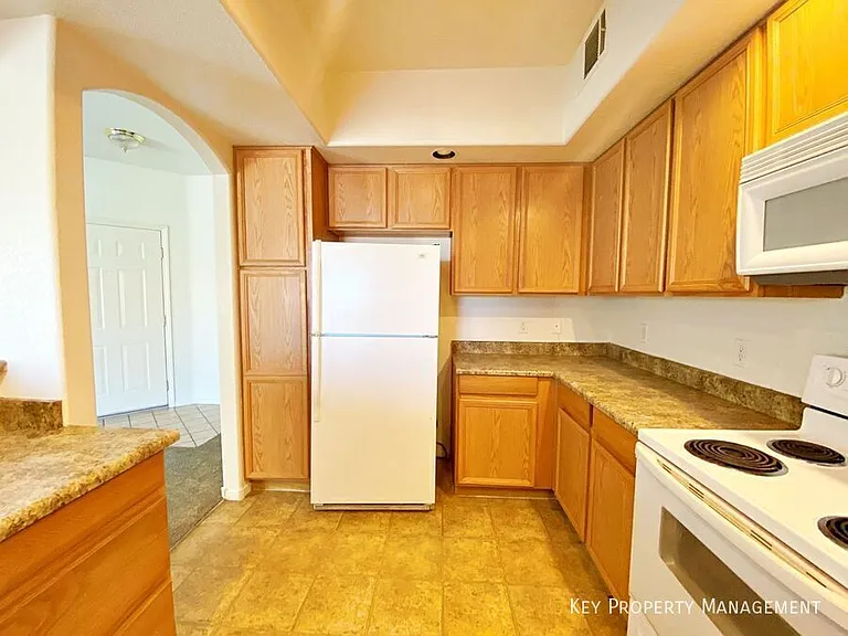 6160 Rumrill St #210 — Photo 8