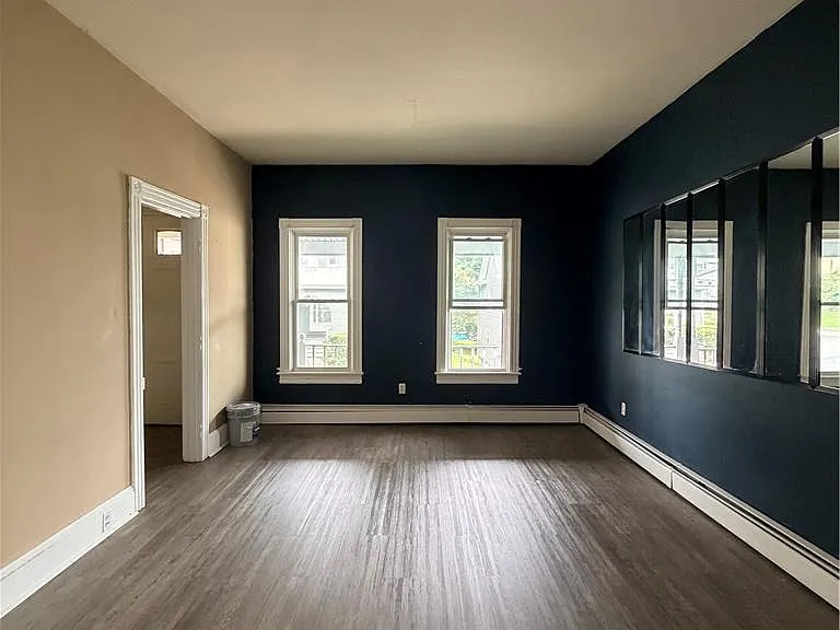 448 Market St — Photo 3