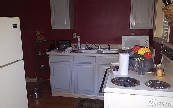4th image of 143 Mountain View Dr