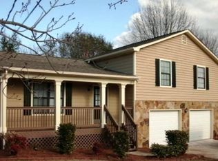 275 Kingsport Dr, Lawrenceville, GA 30046
