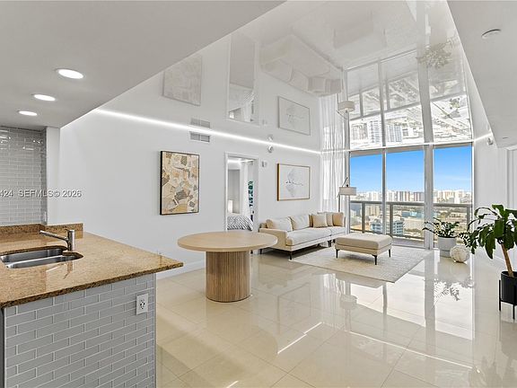 3rd image of 17201 Collins Ave APT 3502