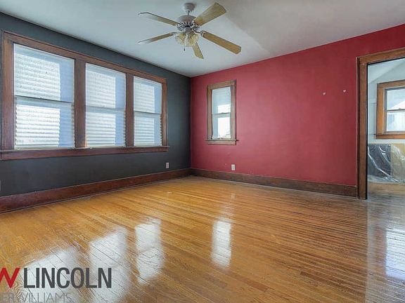 3rd image of 3006 S 32nd Ave