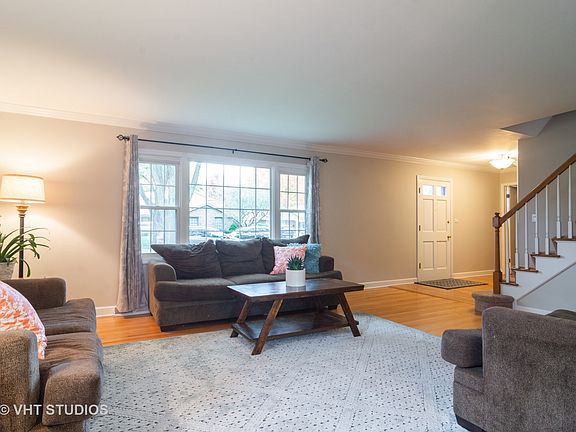 3rd image of 471 E Mill Valley Rd