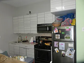 Rented by Rennit Inc.